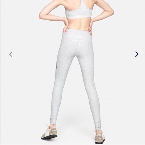 NWOT Outdoor Voices Two-Tone Leggings in Gray - Picture 5 of 8